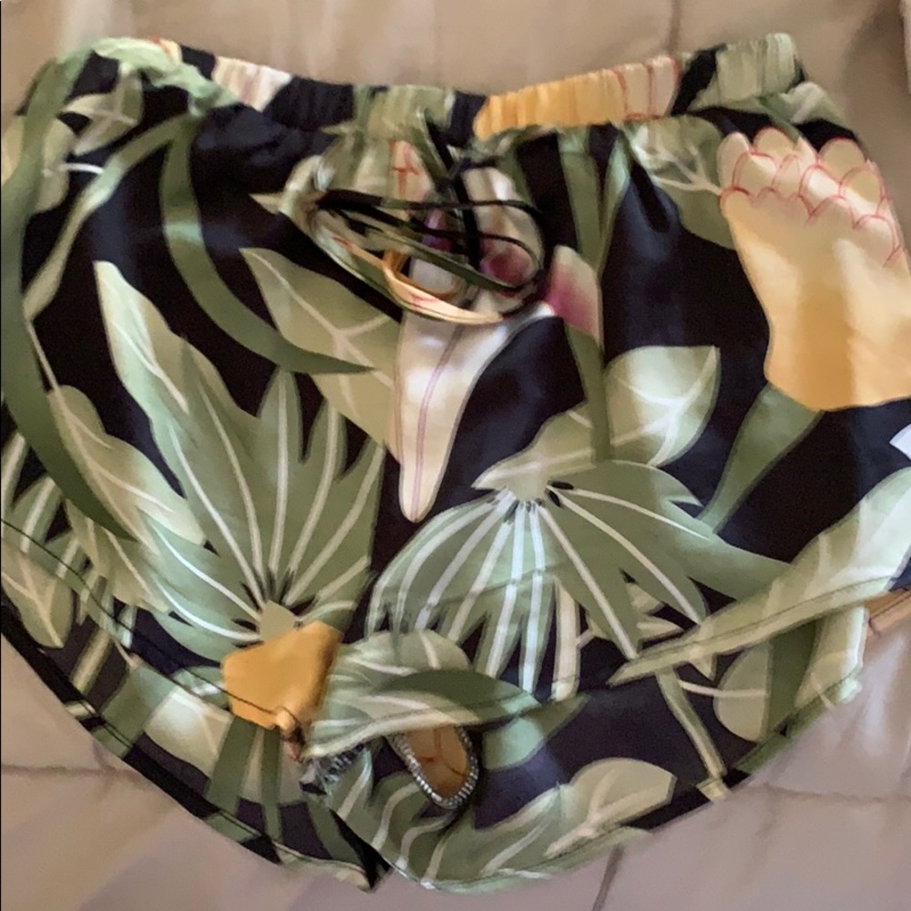 Silky vacation shorts
